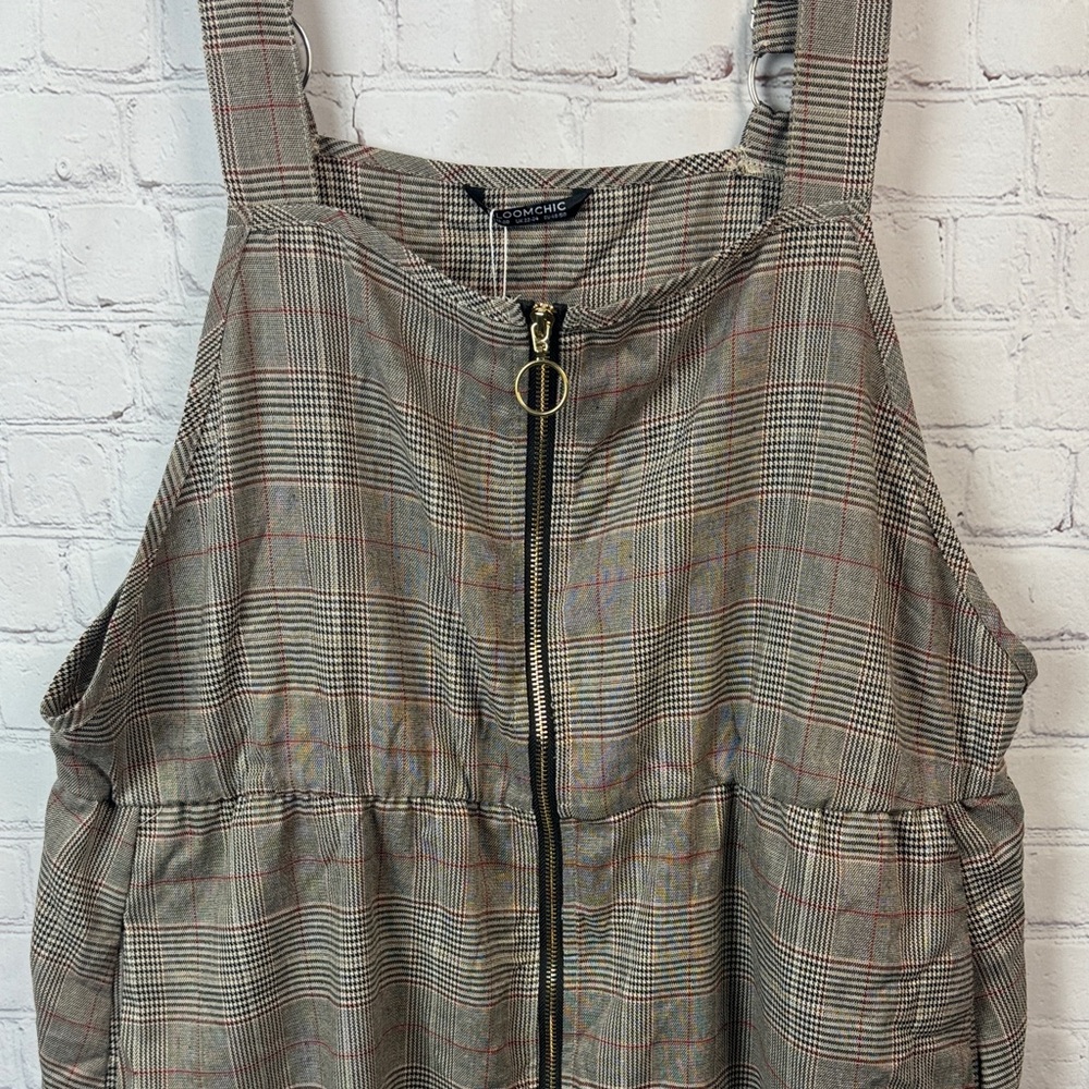 BloomChic Plaid Mini Dress with Zip Front Plus Size 2X - Picture 4 of 6